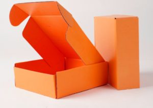 کارتن سفارشی یا آماده؟